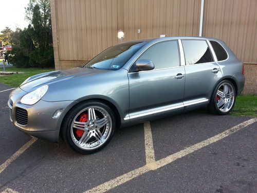 2004 porsche cayenne turbo sport utility 4-door 4.5l