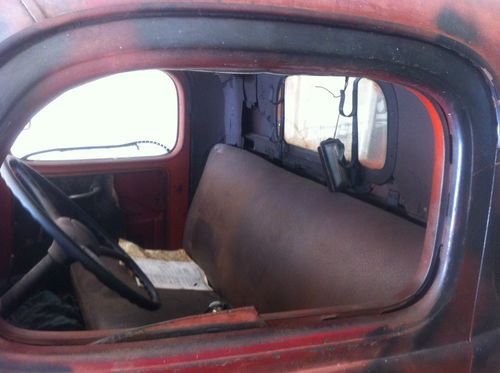 Rare 1942 Dodge Truck  Used as a Wrecker   VIN Plate is on Passenger Door!!!, US $15,000.00, image 2