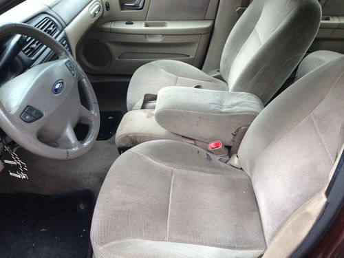 2001 Ford Taurus SE 2-Valve Sedan 4-Door 3.0L (W6201208), image 6