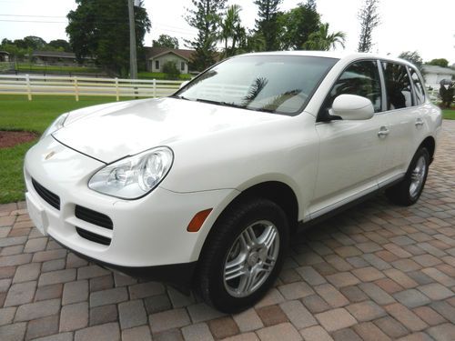 Mint 2004 porsche cayenne"s",70k miles,best color, moonroof,perfect, lo reserve