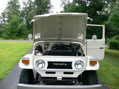 1976 Toyota FJ 40, image 3