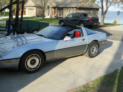 1984 chevrolet corvette base hatchback 2-door 5.7l