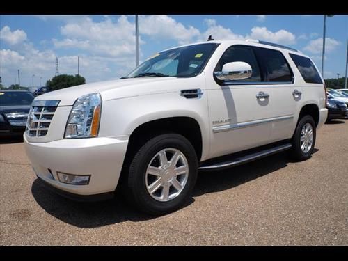 2011 cadillac escalade navi white diamond 1 owner