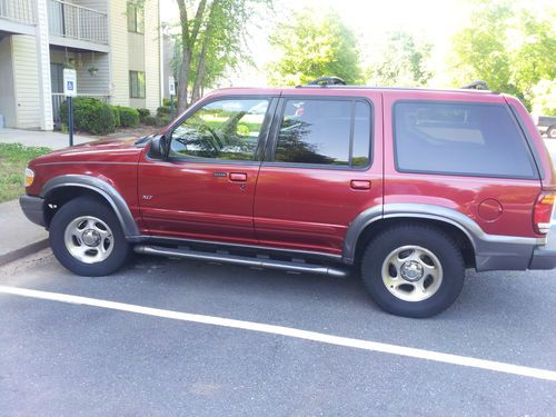 2000 ford explorer xlt sport utility 4-door 4.0l