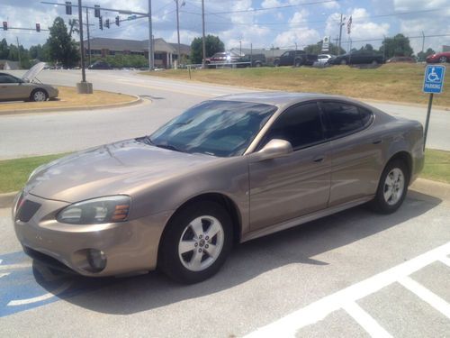 2006 pontiac grand prix base sedan 4-door 3.8l