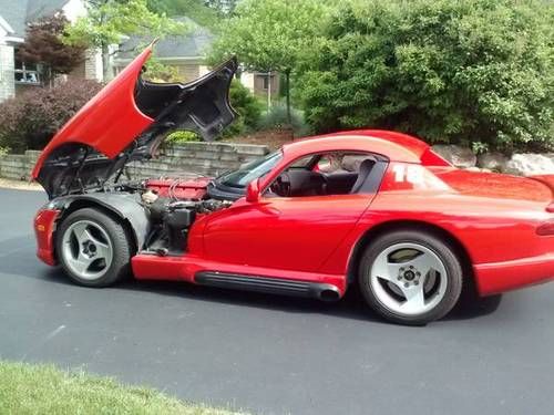 1995 dodge viper red