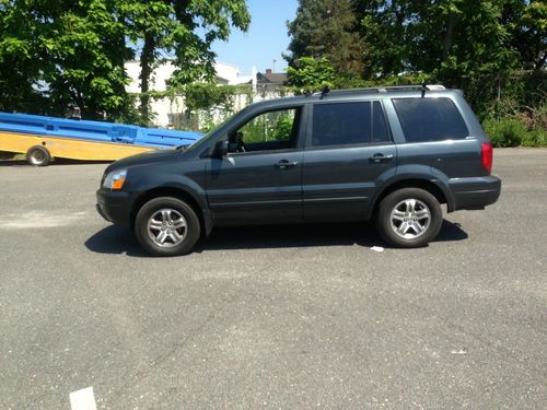 2005 honda pilot ex  all wheel drive sport utility 3.5 third row seat