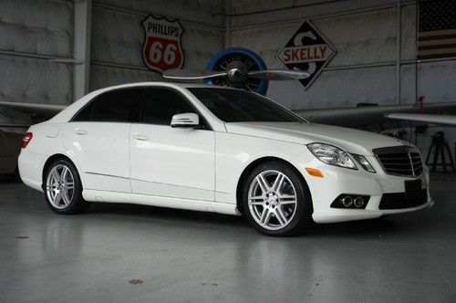 White/blk-sport pkg-amg whls-nav-rear cam-1owner-warranty-clean!!