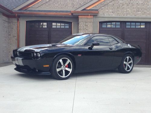 2012 dodge challenger srt8 6 speed nav moonroof loaded 392 hemi monster muscle