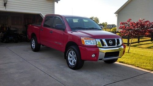 2010 nissan titan 4x4 crew cab