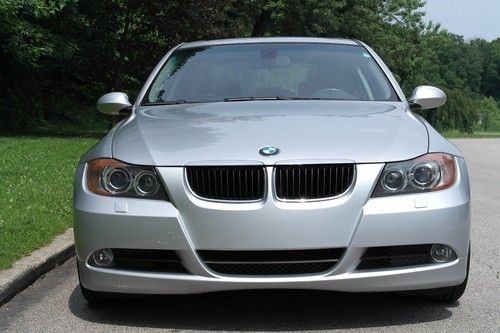 2006 bmw 325i base sedan 4-door 3.0l