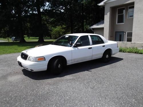 2005 ford crown victoria runs good no reserve great buy reliable pa inspected