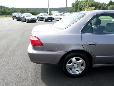 NO RESERVE 2000 HONDA ACCORD EX REAL CLEAN DRIVES GREAT, image 9