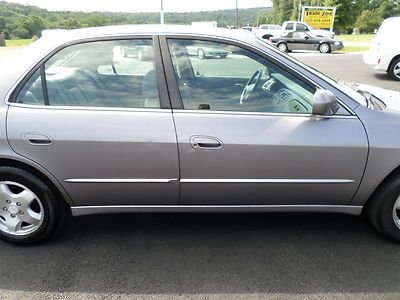 NO RESERVE 2000 HONDA ACCORD EX REAL CLEAN DRIVES GREAT, image 10