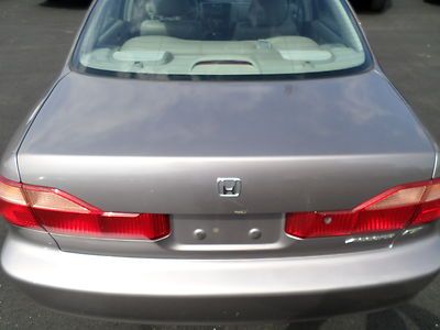 NO RESERVE 2000 HONDA ACCORD EX REAL CLEAN DRIVES GREAT, image 21