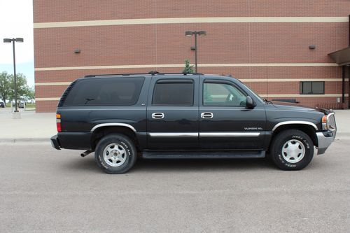 2004 GMC Yukon XL 4WD, image 2