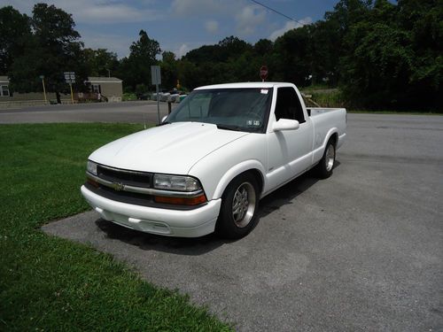 Chevy chevrolet s-10 s10 modified street rod hot rod truck