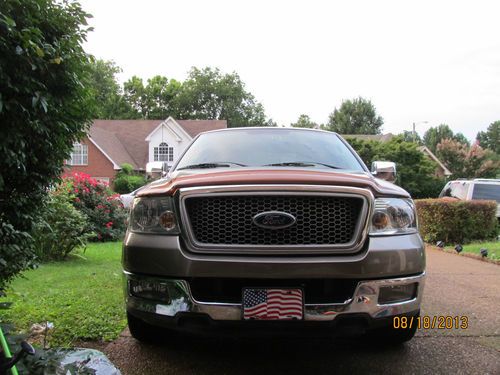 2004 ford f150 lariat crew cab , 2wd , very low miles only 63000 miles by owner