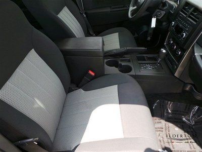 white Sport SUV 3.7L automatic A/C ABS low miles clean car fax new tires MP3, image 10