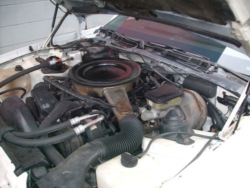 1983 chevrolet camaro z28 coupe 2-door 5.0l