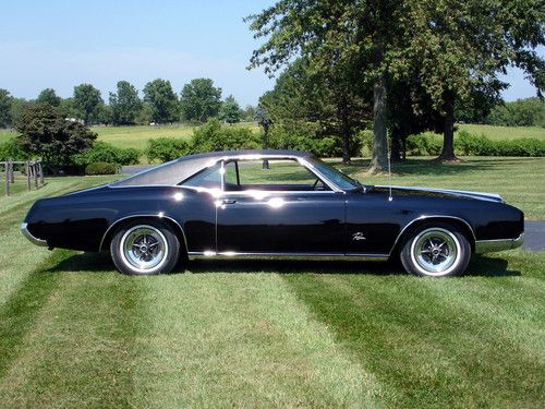 1967 buick riviera 2 door sport coupe! 430 v8! ac, all power! great driver!