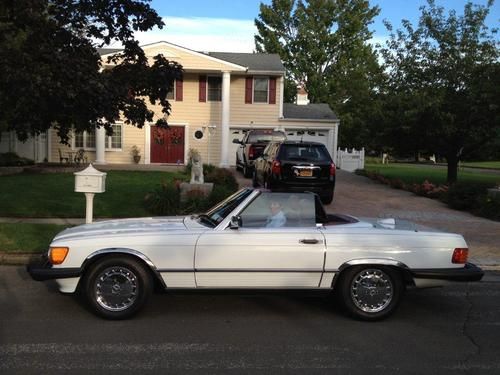 1986 mercedes benz 560 sl convertible/hard top in mint condition, 42,000 miles
