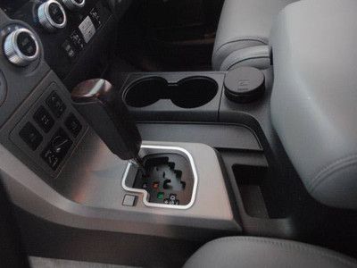 5.7L V8 4WD NAVIGATION ONE 1 OWNER HEATED LEATHER 3RD ROW SEATS TOWING REAR DVD, image 35