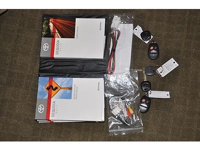 5.7L V8 4WD NAVIGATION ONE 1 OWNER HEATED LEATHER 3RD ROW SEATS TOWING REAR DVD, image 100