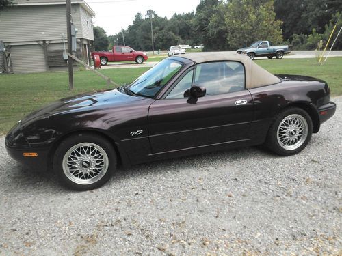 1995 mazda miata m-edition merlot  96,0000 miles