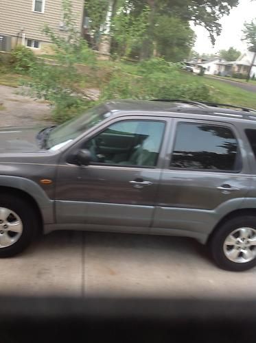 2002 mazda tribute es sport utility 4-door 3.0l