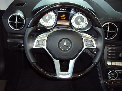 2013 MERCEDES SL550 - $118K MSRP...SAVE OVER $20K - LOADED - LIKE NEW - 3K MILES, image 40