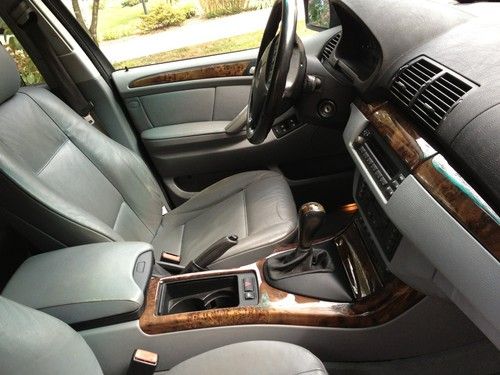 Very Excellent Condition BMW X5 2003! Well Maintained Drives Great!, image 3