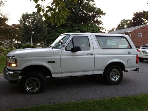 1996 ford bronco xl sport utility 2-door 5.0l