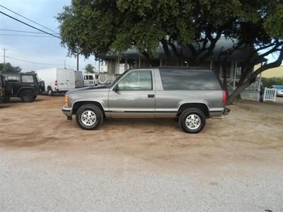 1999 chevy tahoe 2 door! rare find! 5.7liter!