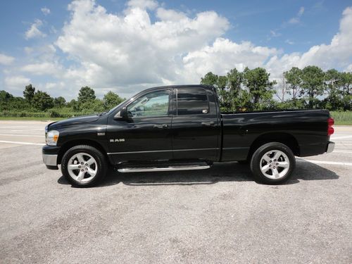 Beautiful hemi 1500 quad cab!