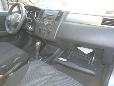 Hatchback 1.8L CD AM/FM radio Air Conditioning WE FINANCE, image 26