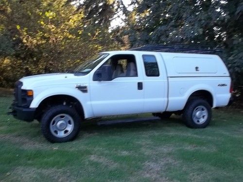 2008 ford  f350 super cab 4x4 carfax one owner