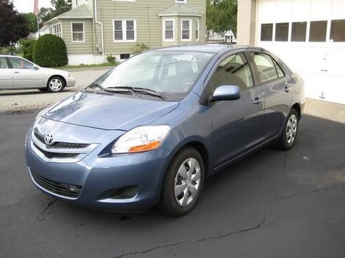 ****2007 toyota yaris s sedan 4-door 1.5l*****only 4,000 miles*****