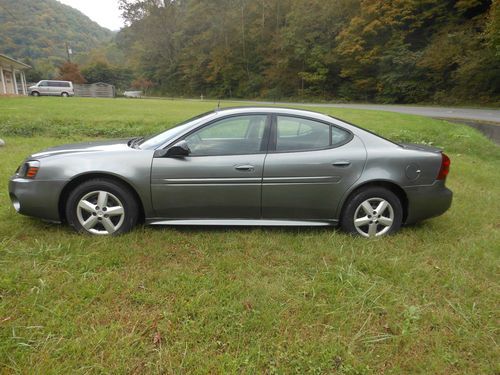 2005 pontiac grand prix base sedan 4-door 3.8l