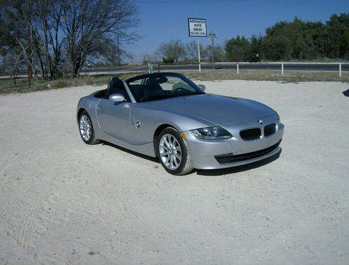 Supper clean low millage 2007 bmw z4