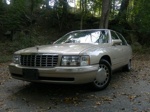 1998 cadillac deville base sedan 4-door 4.6l 60k low miles, pristine condition!!