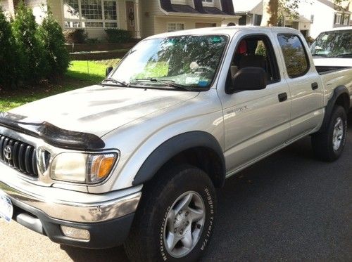 2001 toyota tacoma double cab 4x4 v6 sr5 pkg,trd off road-carfax perfect