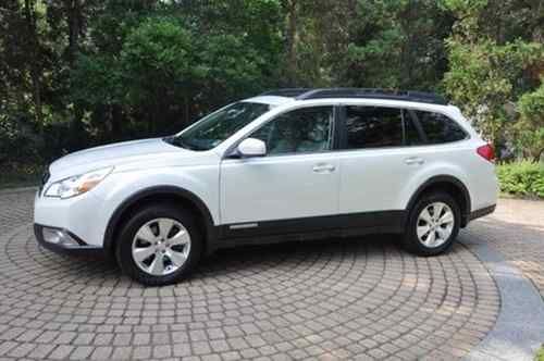 2010 subaru outback 3.6r limited