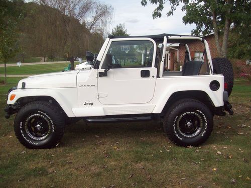 Jeep    wrangler   tj    sahara    2002   low miles    low reserve