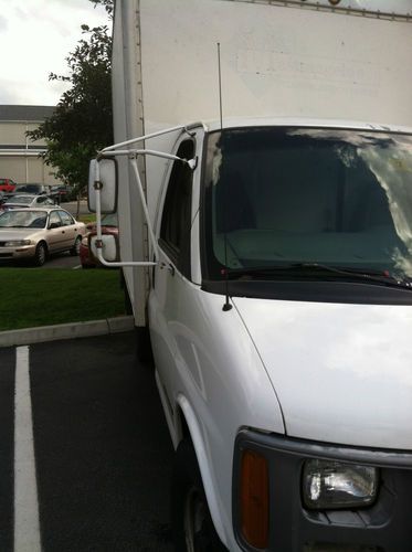 Gmc 3500 savana box truck van drw 12 ft box 5.7l  recent tires ,brakes ,tune up