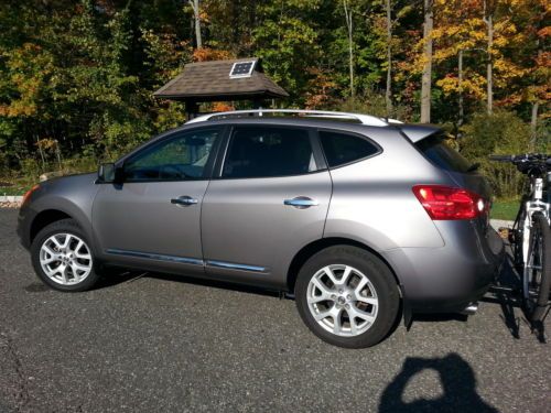 2011 Nissan Rogue SV Sport Utility 4-Door 2.5L, image 2