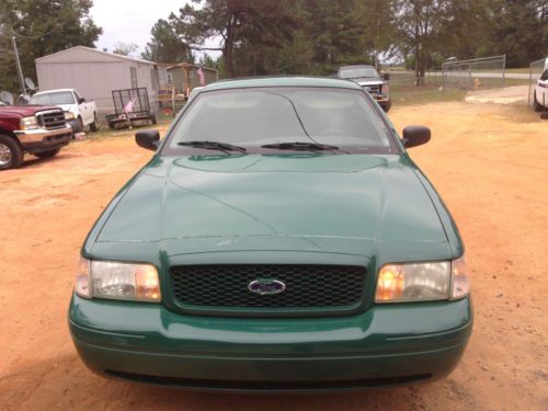 2006 ford crown victoria police interceptor sedan 4-door 4.6l