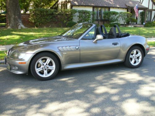 Clean california rust free bmw z3 2.5 convertible  great condition must see