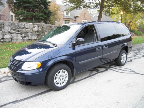 2006 dodge grand caravan - handicap accesible