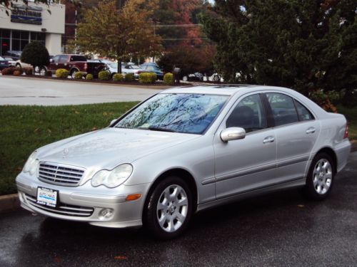 2005 mercedes c320 - harman/kardon, cd changer, sunroof, pwr seats, no reserve!!